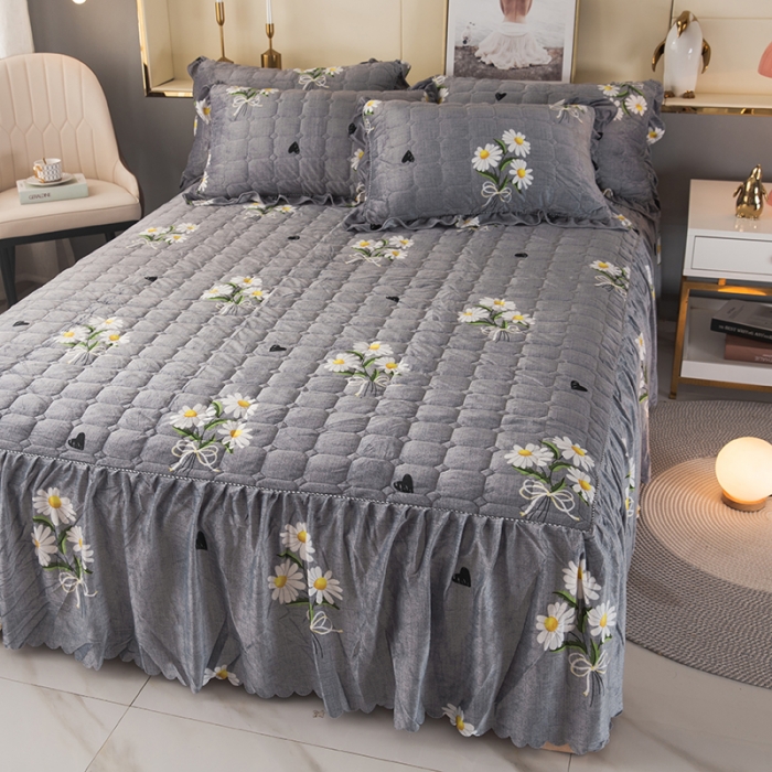 91家纺网 家纺一手货源 找家纺 纽缦 2020新款绒夹棉床裙 雏菊满园灰