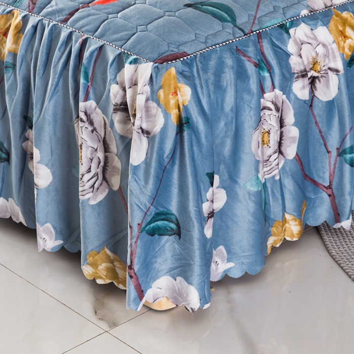 91家纺网 家纺一手货源 找家纺 纽缦 2020新款绒夹棉床裙 繁花洛洛