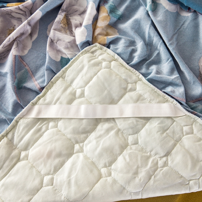 91家纺网 家纺一手货源 找家纺 纽缦 2020新款绒夹棉床裙 繁花洛洛