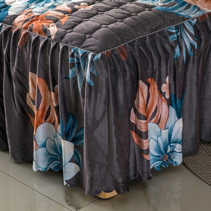 91家纺网 家纺一手货源 找家纺 纽缦 2020新款绒夹棉床裙 花颜灰