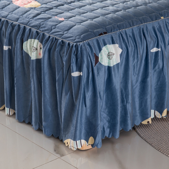 91家纺网 家纺一手货源 找家纺 纽缦 2020新款绒夹棉床裙 鱼水深情天蓝