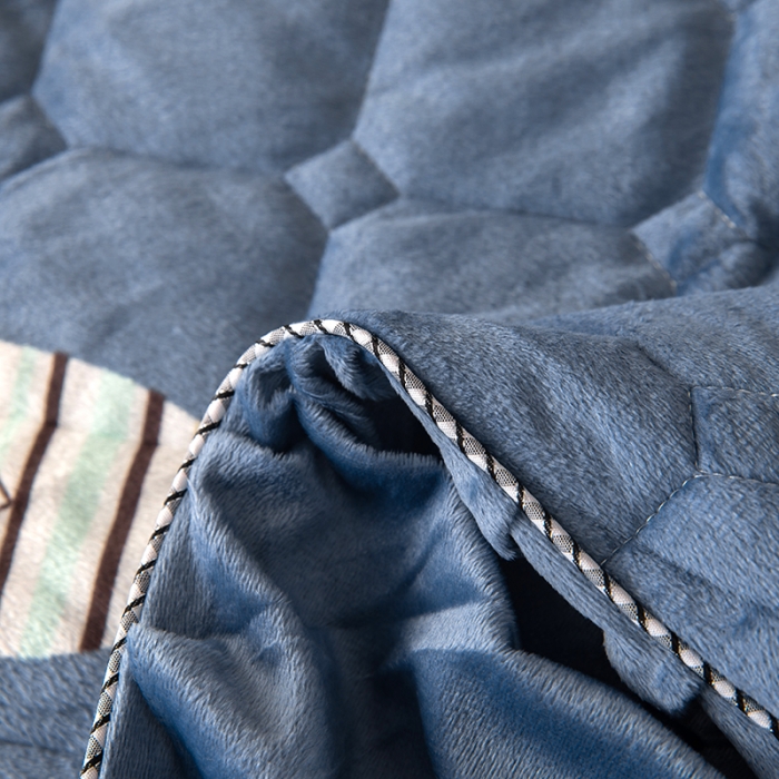 91家纺网 家纺一手货源 找家纺 纽缦 2020新款绒夹棉床裙 鱼水深情天蓝