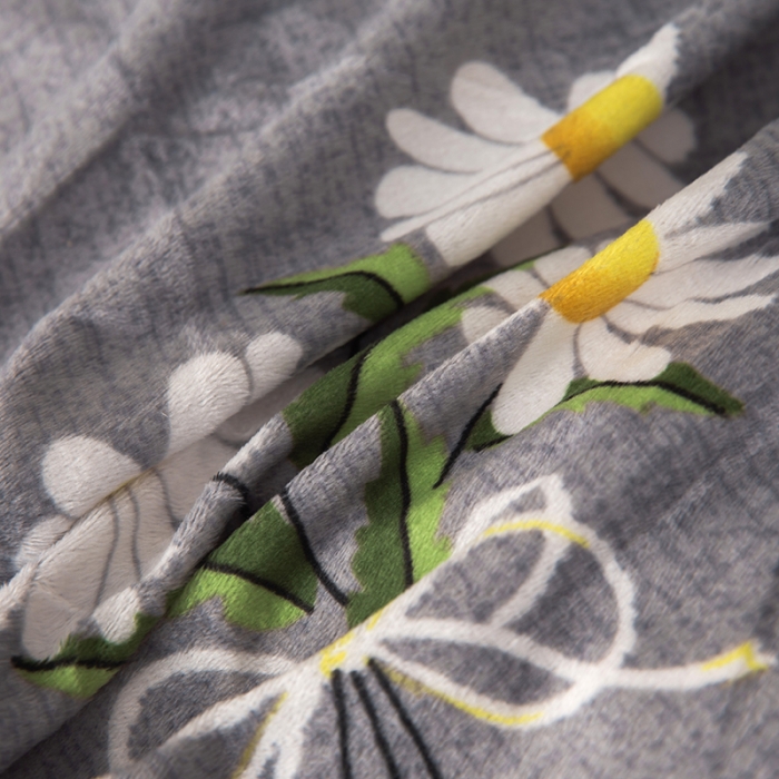 91家纺网 家纺一手货源 找家纺 纽缦 2020新款绒单层床裙四件套 雏菊满园灰