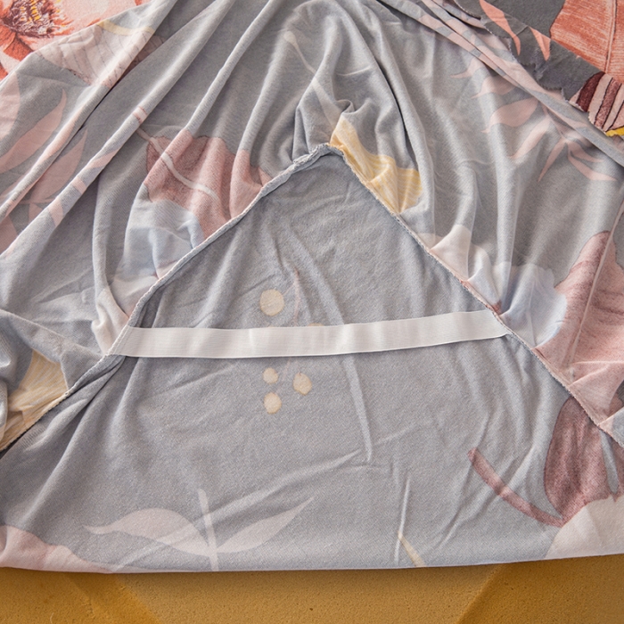 91家纺网 家纺一手货源 找家纺 纽缦 2020新款绒单层床裙四件套 花语灰