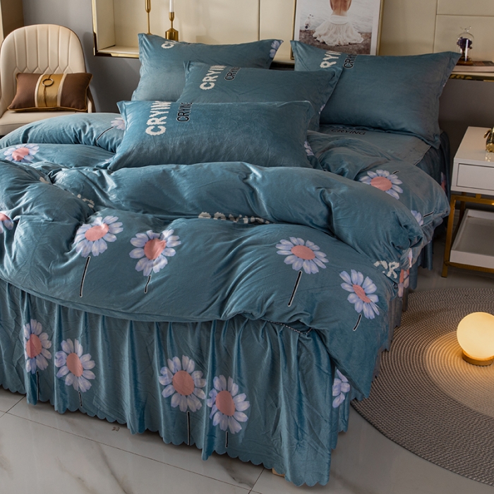 91家纺网 家纺一手货源 找家纺 纽缦 2020新款绒单层床裙四件套 陌上花颜蓝