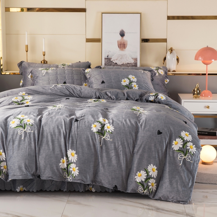 91家纺网 家纺一手货源 找家纺 纽缦 2020新款绒夹棉床裙四件套 雏菊满园灰