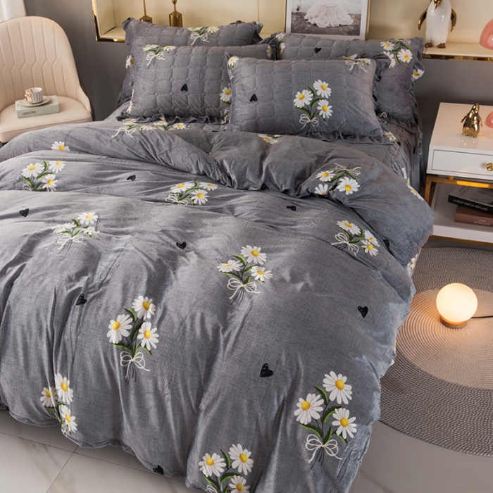 91家纺网 家纺一手货源 找家纺 纽缦 2020新款绒夹棉床裙四件套 雏菊满园灰