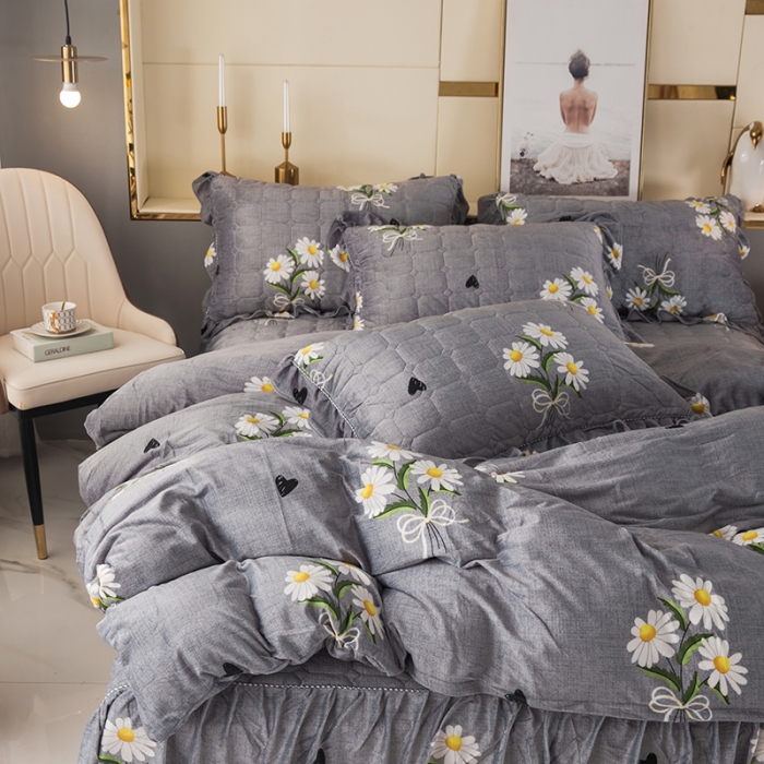 91家纺网 家纺一手货源 找家纺 纽缦 2020新款绒夹棉床裙四件套 雏菊满园灰