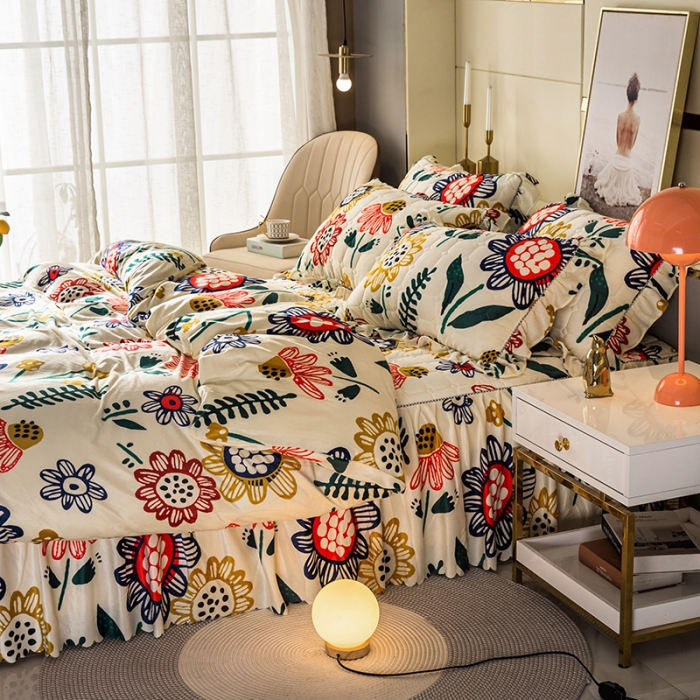 91家纺网 家纺一手货源 找家纺 纽缦 2020新款绒夹棉床裙四件套 花花世界