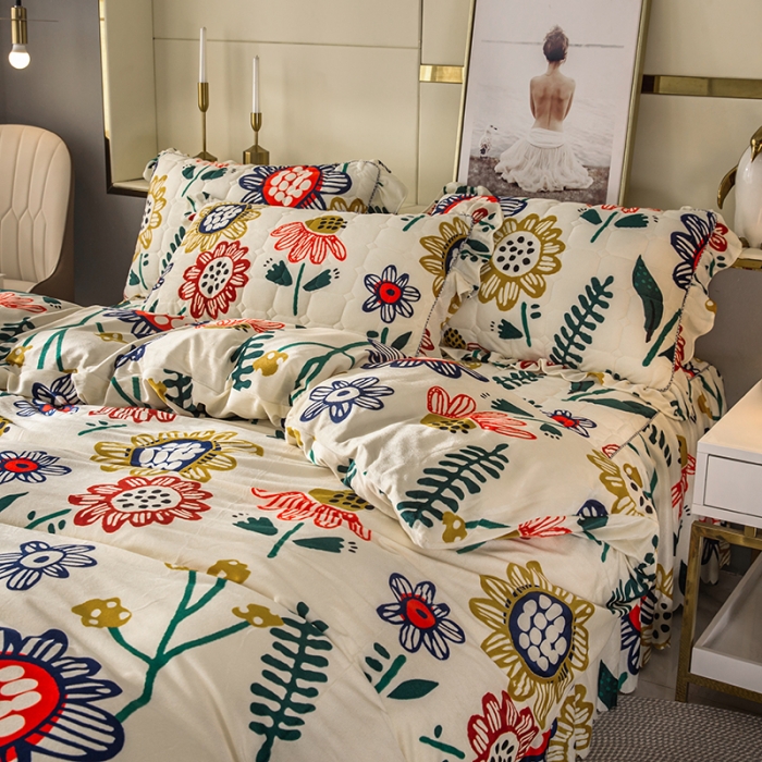 91家纺网 家纺一手货源 找家纺 纽缦 2020新款绒夹棉床裙四件套 花花世界