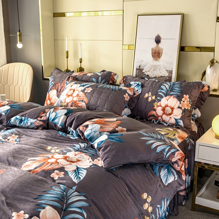 91家纺网 家纺一手货源 找家纺 纽缦 2020新款绒夹棉床裙四件套 花颜灰