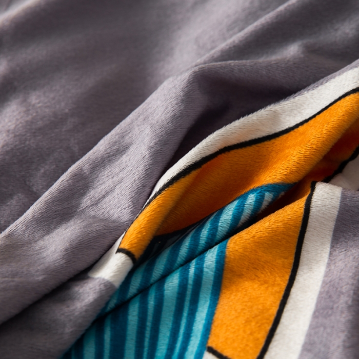 91家纺网 家纺一手货源 找家纺 纽缦 2020新款绒夹棉床裙四件套 几何图案灰