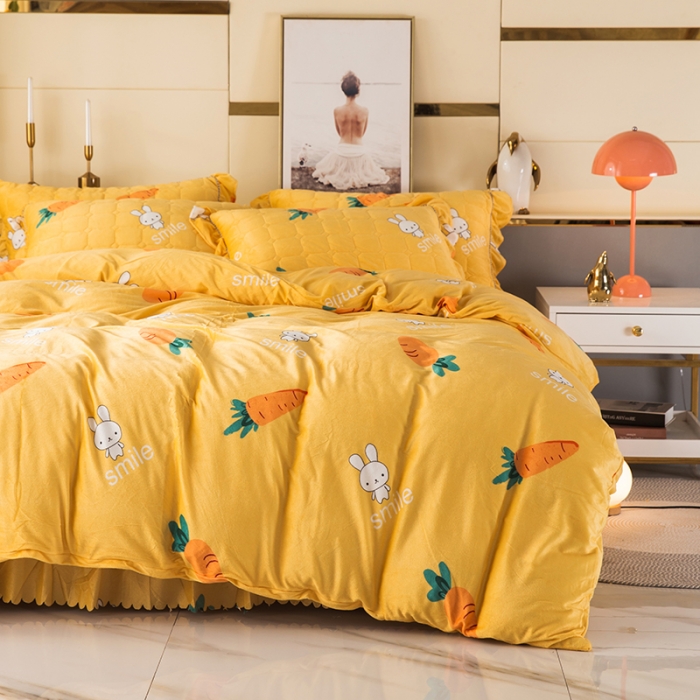 91家纺网 家纺一手货源 找家纺 纽缦 2020新款绒夹棉床裙四件套 萝卜兔子黄