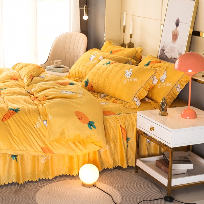 91家纺网 家纺一手货源 找家纺 纽缦 2020新款绒夹棉床裙四件套 萝卜兔子黄