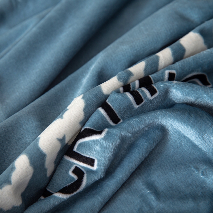 91家纺网 家纺一手货源 找家纺 纽缦 2020新款绒夹棉床裙四件套 陌上花颜蓝