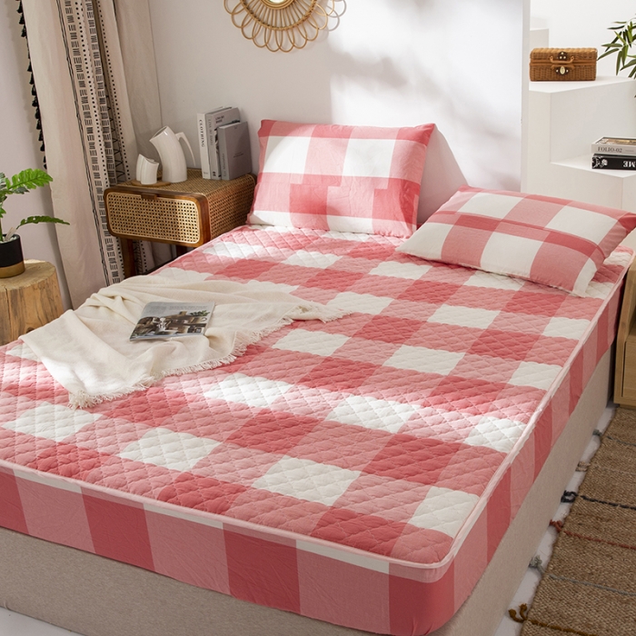 91家纺网 家纺一手货源 找家纺 久典 2023新款全棉色织水洗棉夹棉床笠 粉大格