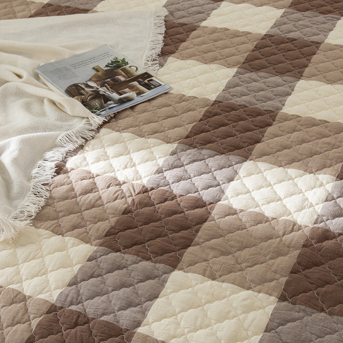 91家纺网 家纺一手货源 找家纺 久典 2023新款全棉色织水洗棉夹棉床笠 咖大格