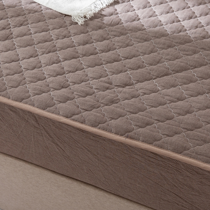 91家纺网 家纺一手货源 找家纺 久典 2023新款全棉色织水洗棉夹棉床笠 咖色