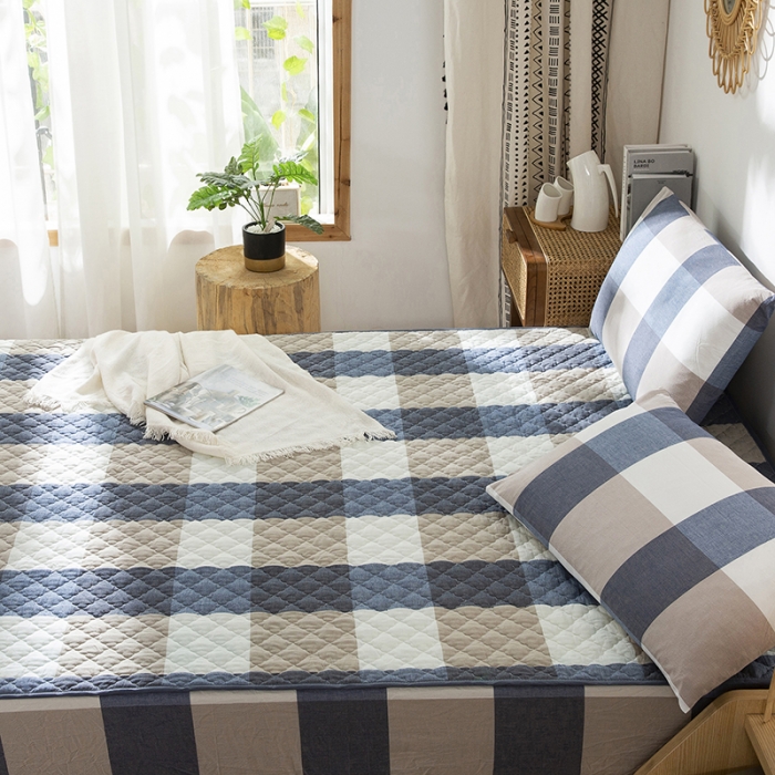 91家纺网 家纺一手货源 找家纺 久典 2023新款全棉色织水洗棉夹棉床笠 兰大格