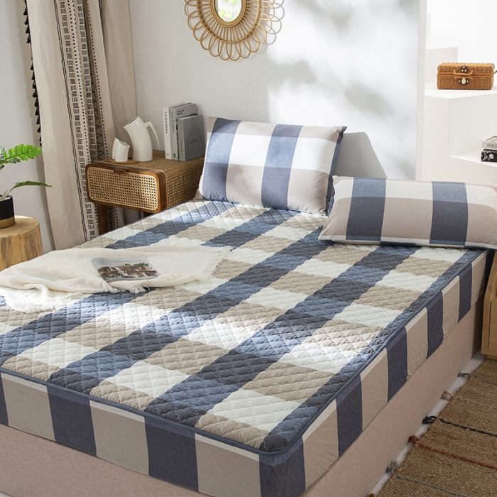 91家纺网 家纺一手货源 找家纺 久典 2023新款全棉色织水洗棉夹棉床笠 兰大格