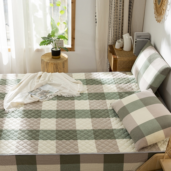 91家纺网 家纺一手货源 找家纺 久典 2023新款全棉色织水洗棉夹棉床笠 绿大格