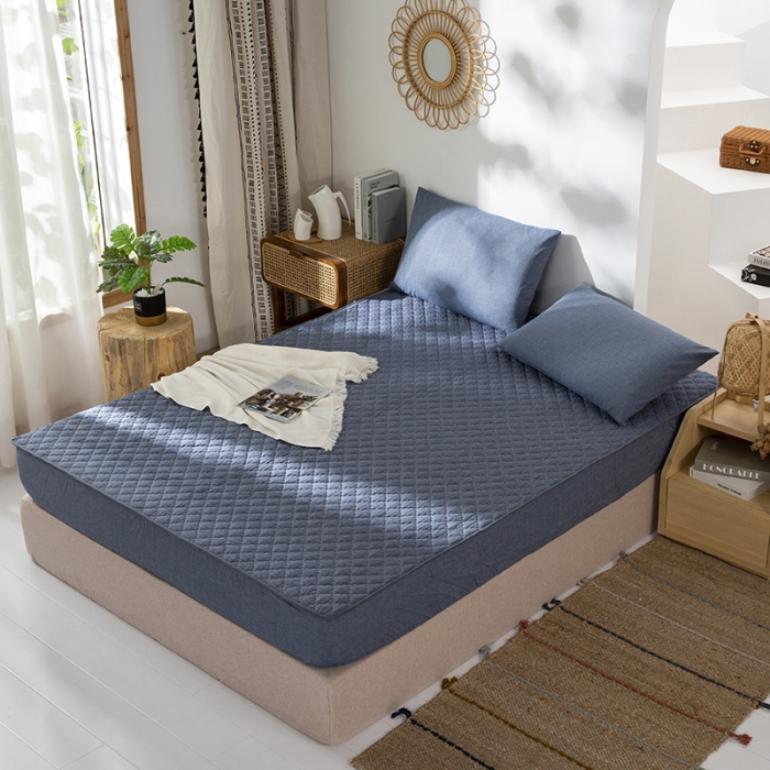 91家纺网 家纺一手货源 找家纺 久典 2023新款全棉色织水洗棉夹棉床笠 牛仔蓝