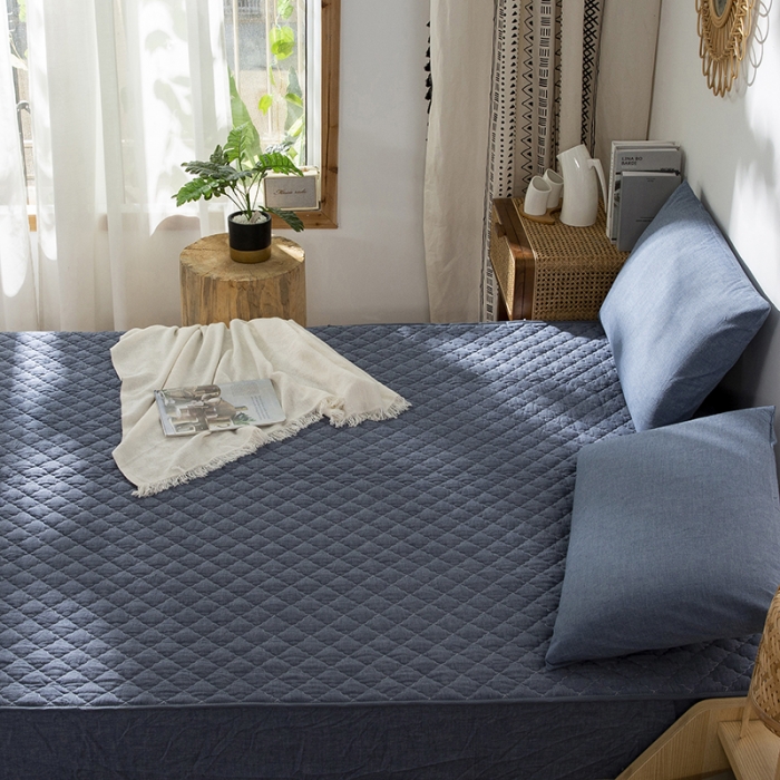 91家纺网 家纺一手货源 找家纺 久典 2023新款全棉色织水洗棉夹棉床笠 牛仔蓝