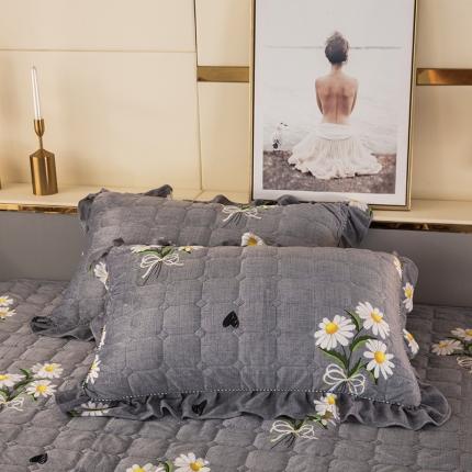 91家纺网 家纺一手货源 找家纺 纽缦 2020新款夹棉枕套一对 雏菊满园灰