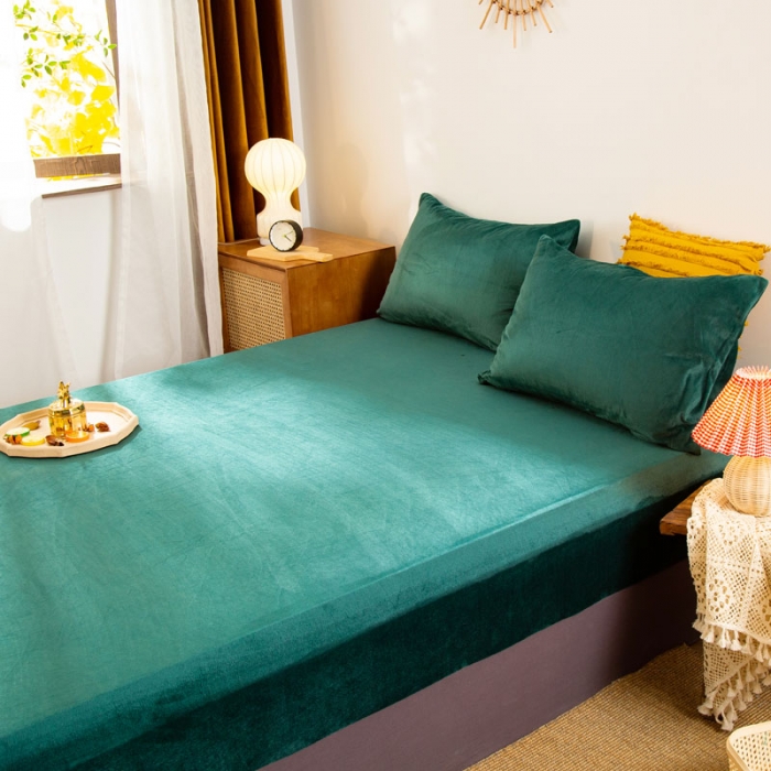 91家纺网 家纺一手货源 找家纺 梦家居 2020秋冬单品水晶绒床笠 墨绿色