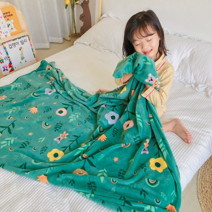 91家纺网 家纺一手货源 找家纺 星期八2020新款双层宝宝绒盖毯被毯子毛毯模特图 森林