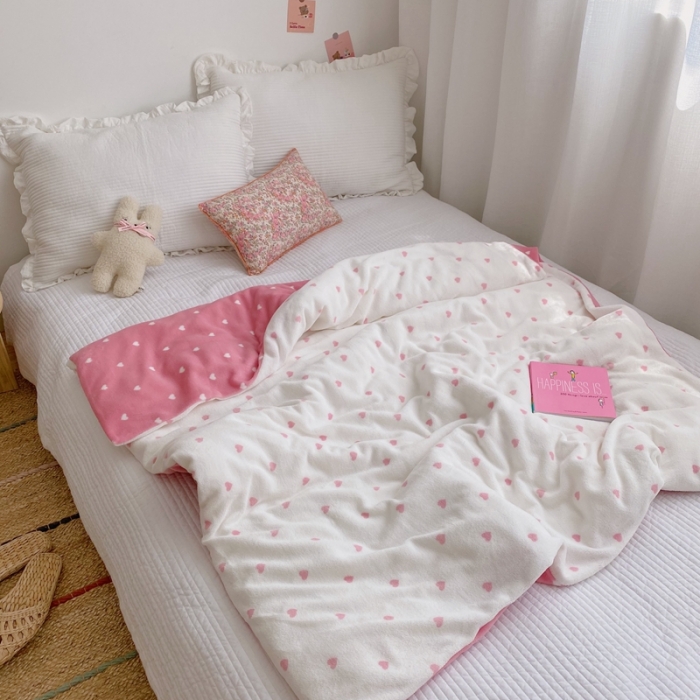 91家纺网 家纺一手货源 找家纺 星期八2020新款双层宝宝绒盖毯被毯子毛毯实拍图 爱心粉