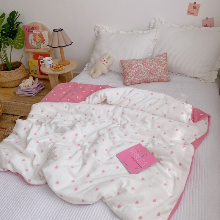 91家纺网 家纺一手货源 找家纺 星期八2020新款双层宝宝绒盖毯被毯子毛毯实拍图 爱心粉