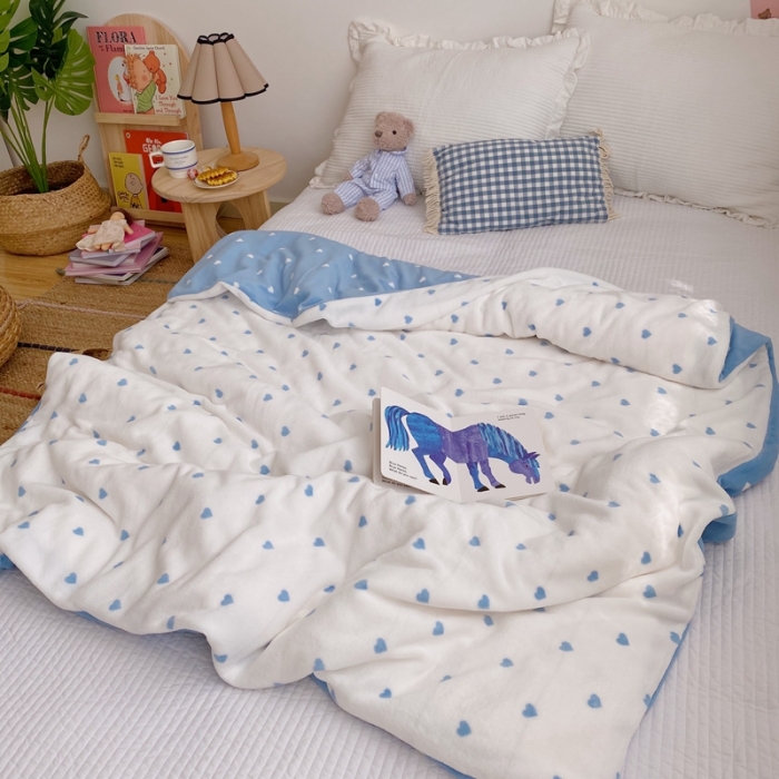 91家纺网 家纺一手货源 找家纺 星期八2020新款双层宝宝绒盖毯被毯子毛毯实拍图 爱心蓝