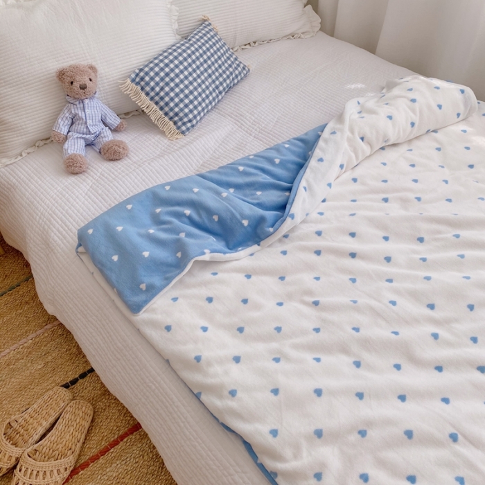 91家纺网 家纺一手货源 找家纺 星期八2020新款双层宝宝绒盖毯被毯子毛毯实拍图 爱心蓝