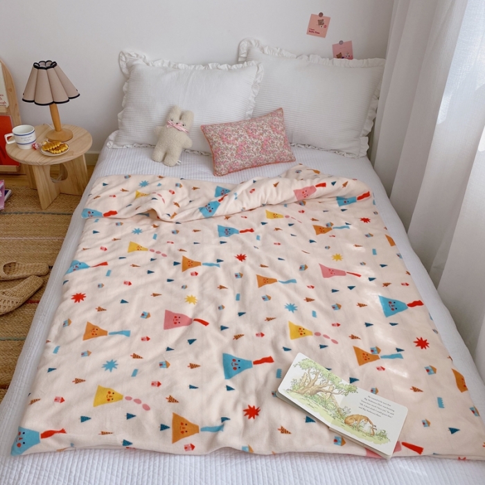 91家纺网 家纺一手货源 找家纺 星期八2020新款双层宝宝绒盖毯被毯子毛毯实拍图 小饭团