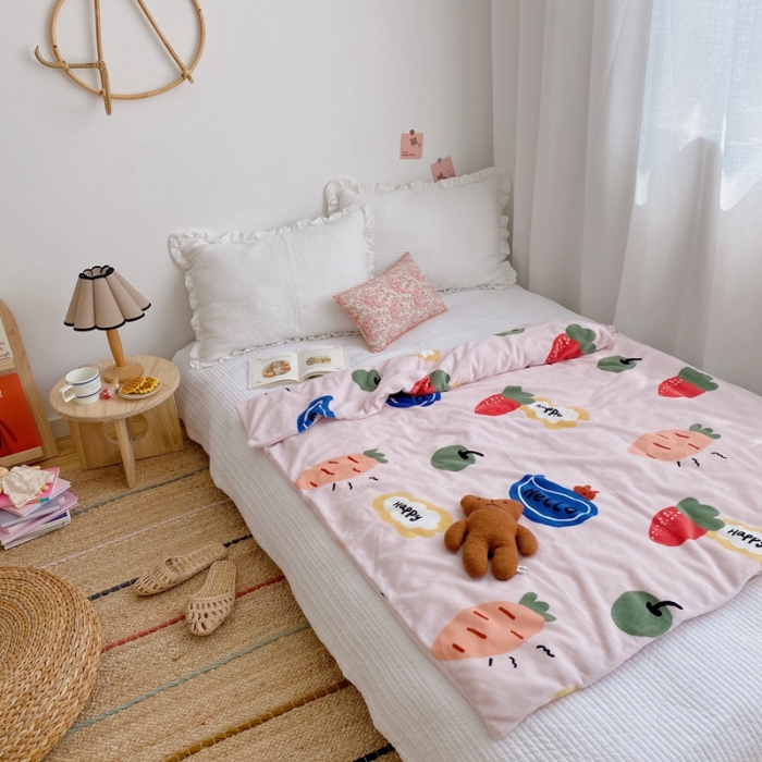 91家纺网 家纺一手货源 找家纺 星期八2020新款双层宝宝绒盖毯被毯子毛毯实拍图 小萝卜