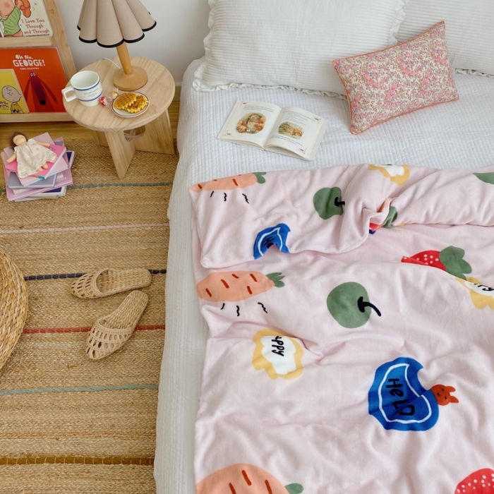 91家纺网 家纺一手货源 找家纺 星期八2020新款双层宝宝绒盖毯被毯子毛毯实拍图 小萝卜