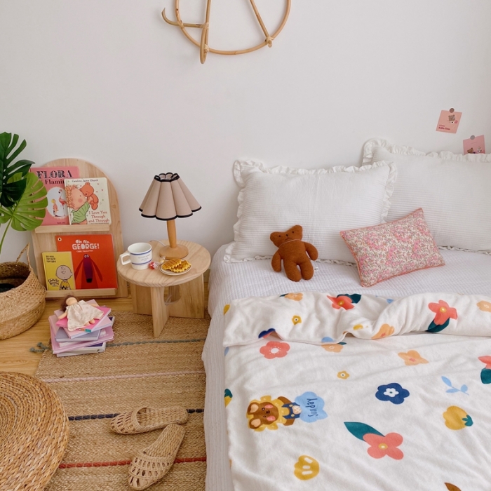 91家纺网 家纺一手货源 找家纺 星期八2020新款双层宝宝绒盖毯被毯子毛毯实拍图 小熊花花