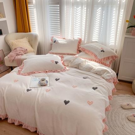 优悦2020新款牛奶绒毛巾绣四件套 爱心-白