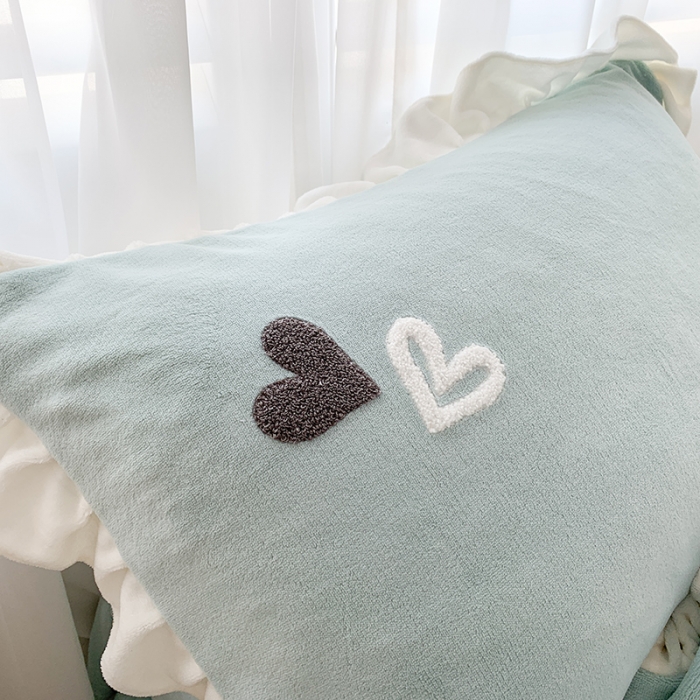 91家纺网 家纺一手货源 找家纺 优悦2020新款牛奶绒毛巾绣四件套 爱心-浅绿