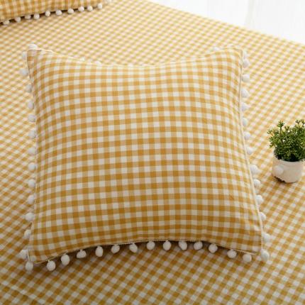 91家纺网 家纺一手货源 找家纺 （总） 新款可爱少女风全棉水洗棉球球抱枕靠垫