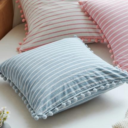 91家纺网 家纺一手货源 找家纺 （总） 新款可爱少女风全棉水洗棉球球抱枕靠垫