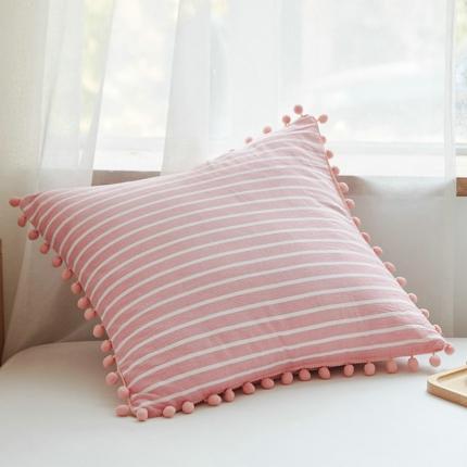 91家纺网 家纺一手货源 找家纺 （总） 新款可爱少女风全棉水洗棉球球抱枕靠垫