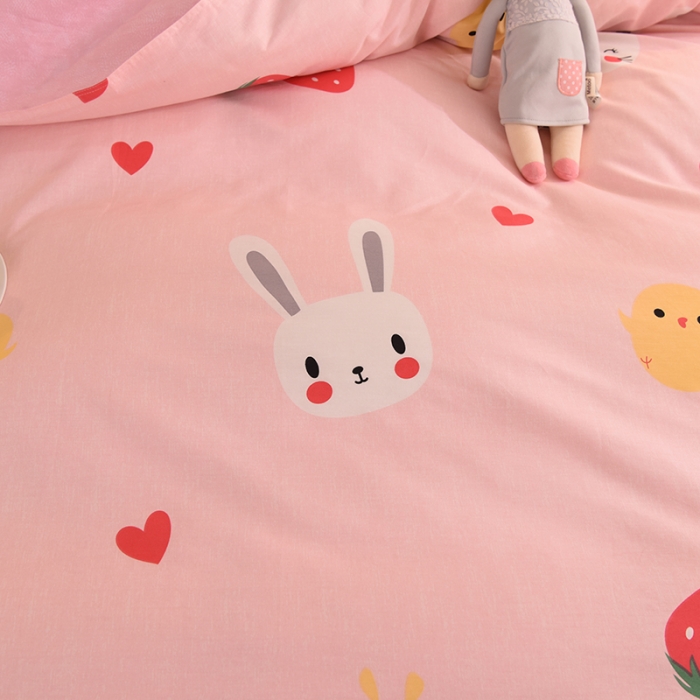 91家纺网 家纺一手货源 找家纺 美达2025全棉蕾丝小花边半夹棉床裙四件套 草莓兔-粉