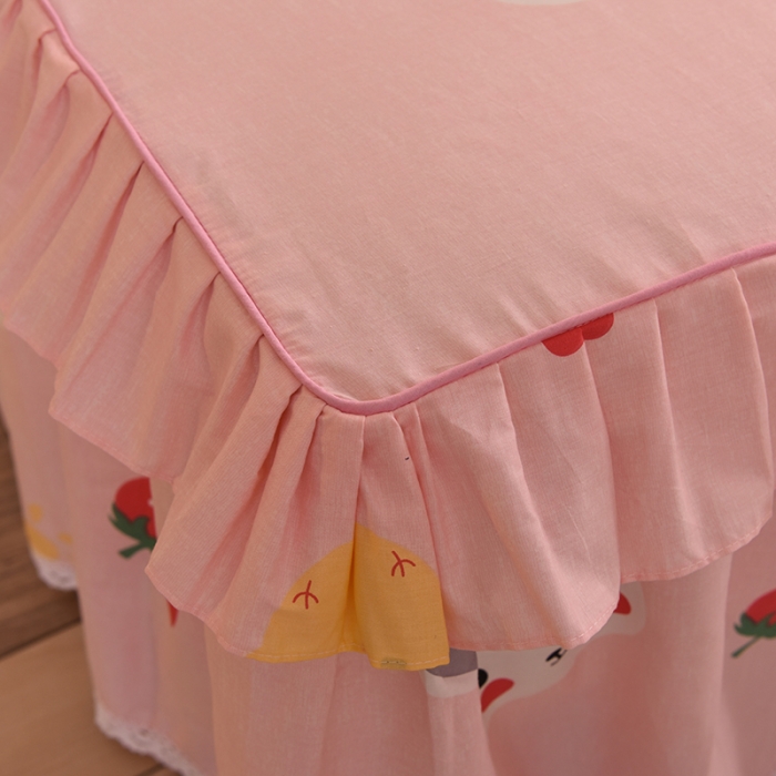 91家纺网 家纺一手货源 找家纺 美达 2025全棉蕾丝小花边单床裙 草莓兔-粉