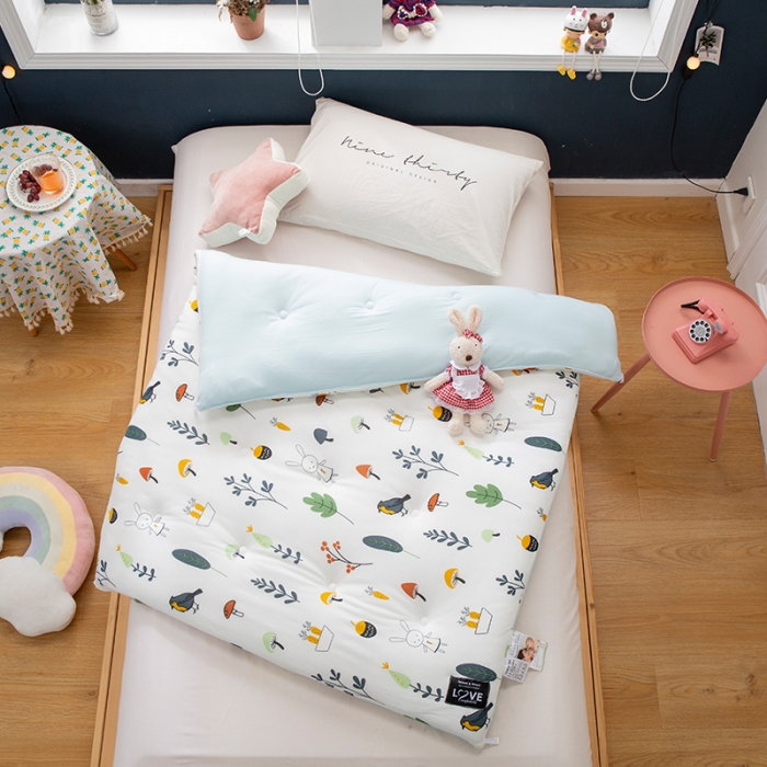 91家纺网 家纺一手货源 找家纺 宅部落 2020新款A类针织棉抗菌儿童冬被 奇幻森林