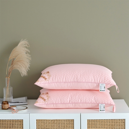 91家纺网 家纺一手货源 找家纺 （总）赛格时代家居  全棉艾草绣花枕芯