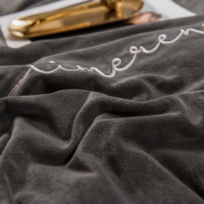 91家纺网 家纺一手货源 找家纺 瑞驰 2022新款A类婴儿绒保暖四件套 罗马灰