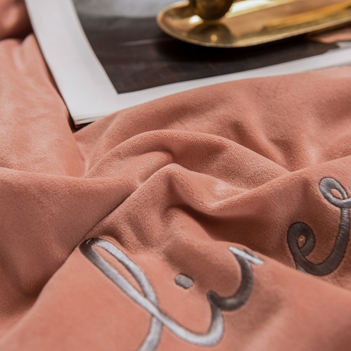 91家纺网 家纺一手货源 找家纺 瑞驰 2022新款A类婴儿绒保暖四件套 倾城粉+摩登灰