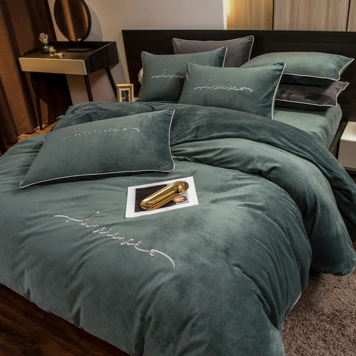 91家纺网 家纺一手货源 找家纺 瑞驰 2022新款A类婴儿绒保暖四件套 松石绿